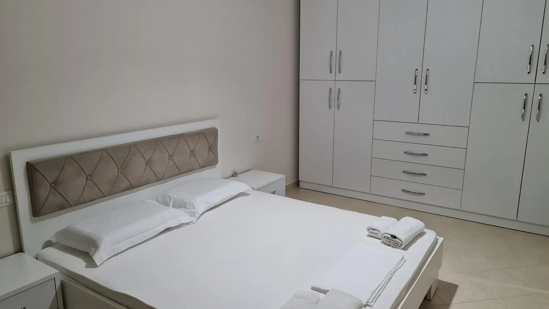 Seascape Apartments Vlorë