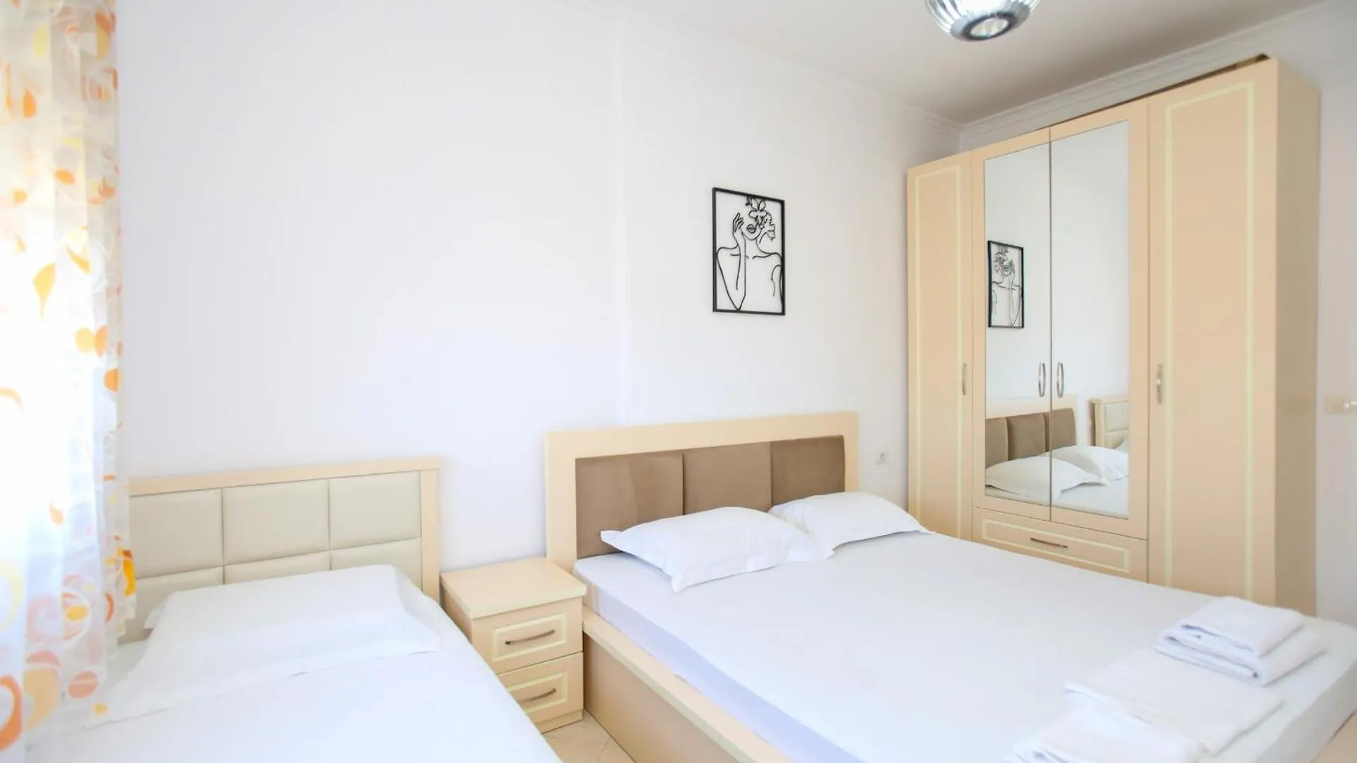 Seascape Apartments Vlore 0*,